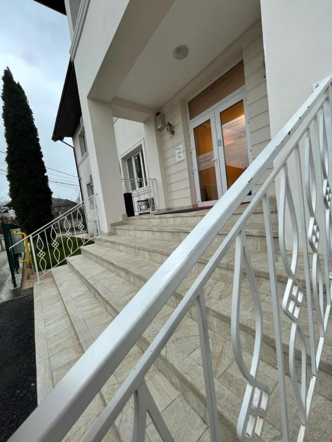 Hotel Cochet Boutique Târgu Jiu Zewnętrze zdjęcie