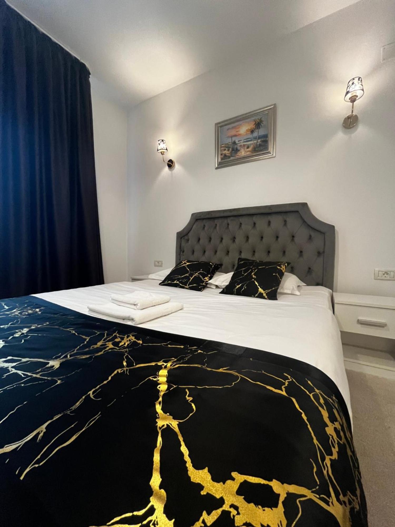 Hotel Cochet Boutique Târgu Jiu Zewnętrze zdjęcie