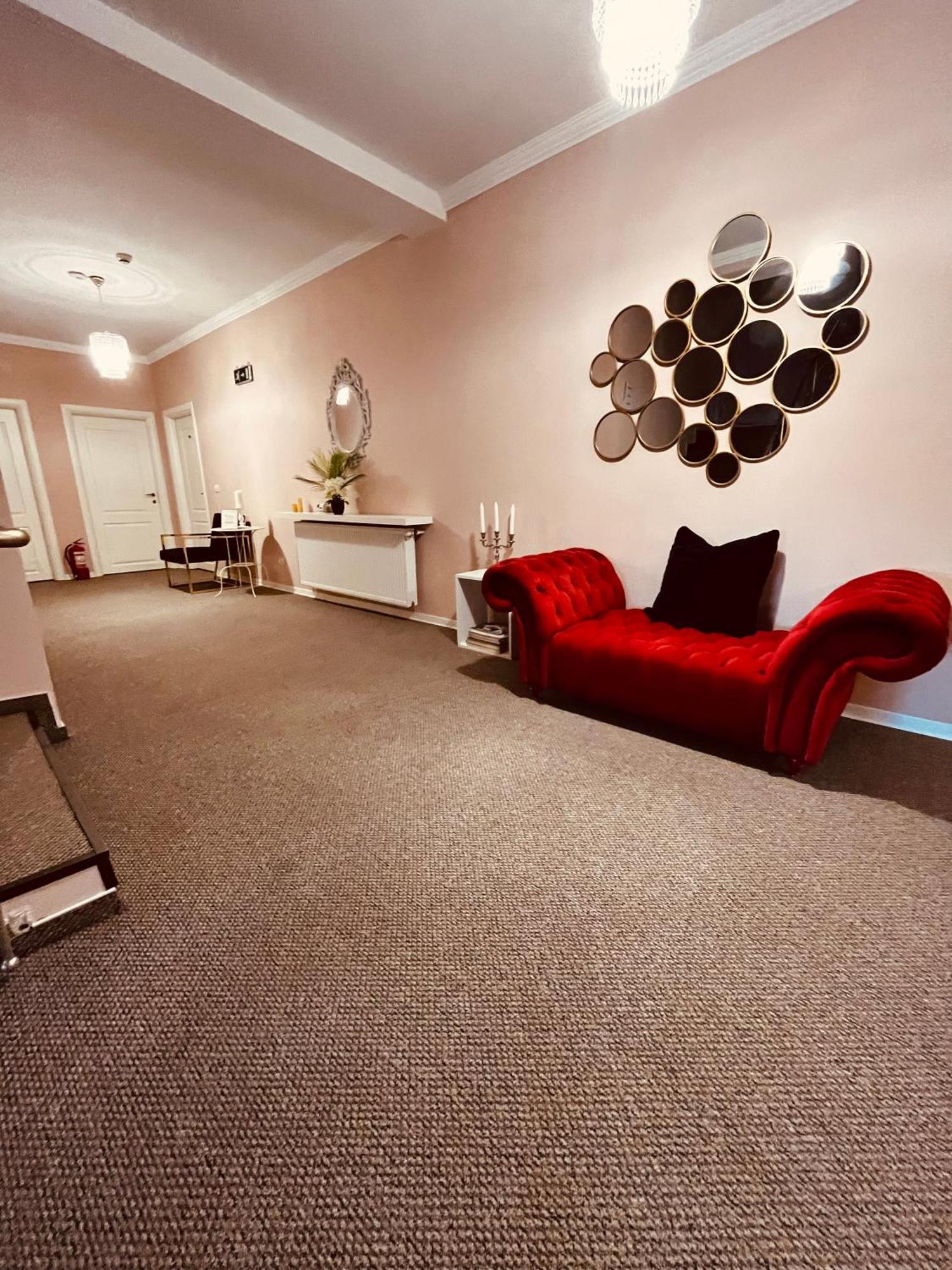 Hotel Cochet Boutique Târgu Jiu Zewnętrze zdjęcie